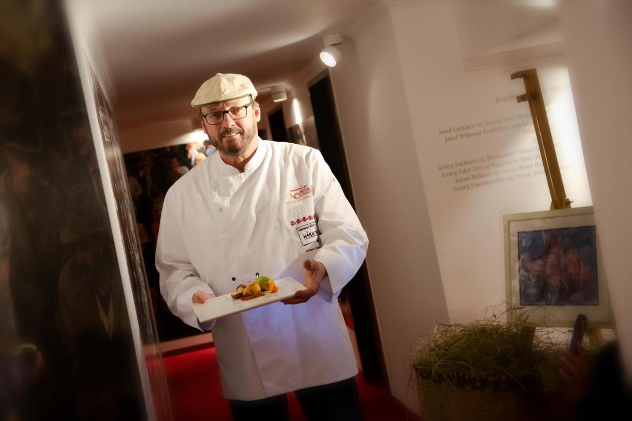 Berghotel Hois ハイリゲンブルート エクステリア 写真