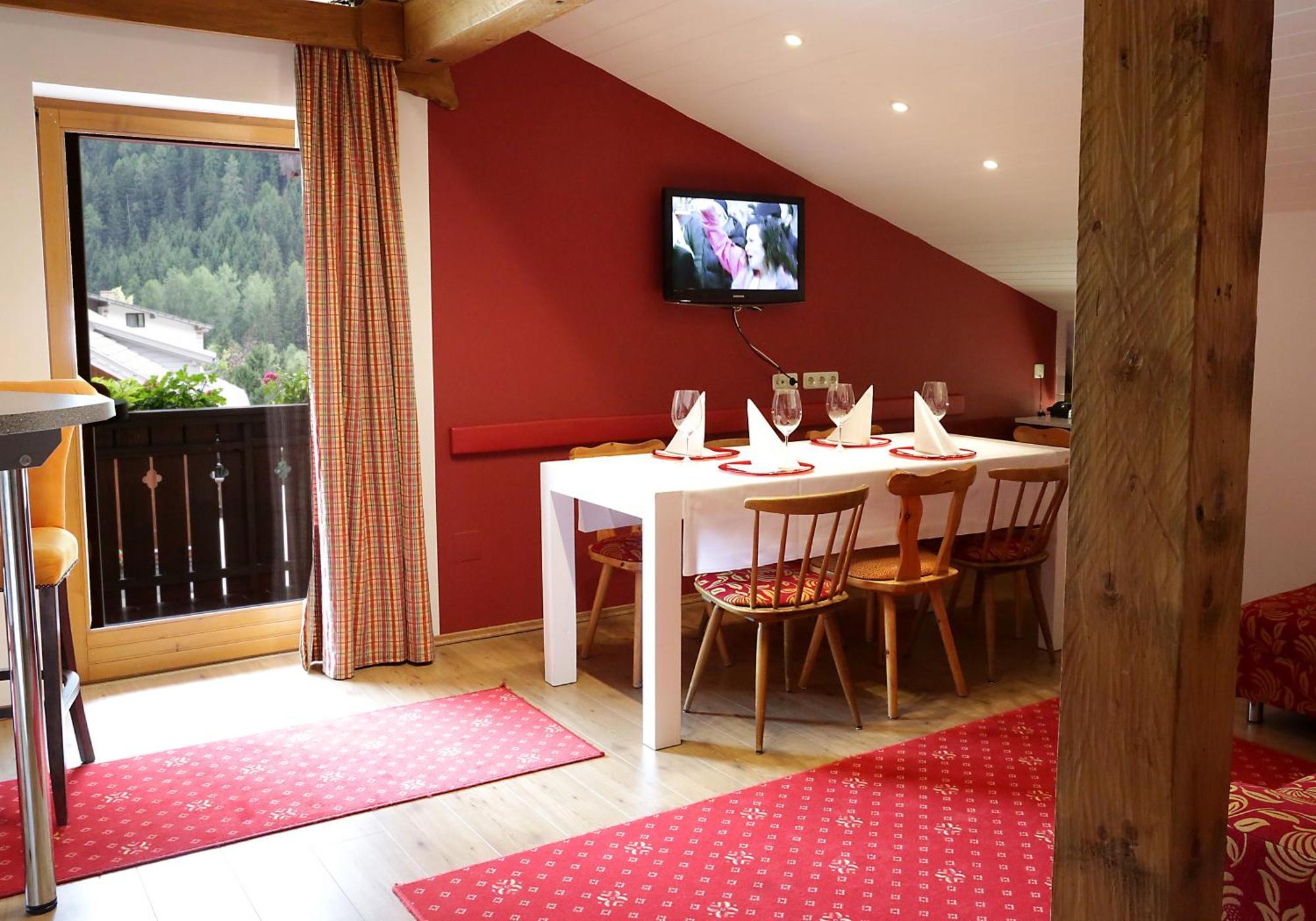 Berghotel Hois ハイリゲンブルート 部屋 写真